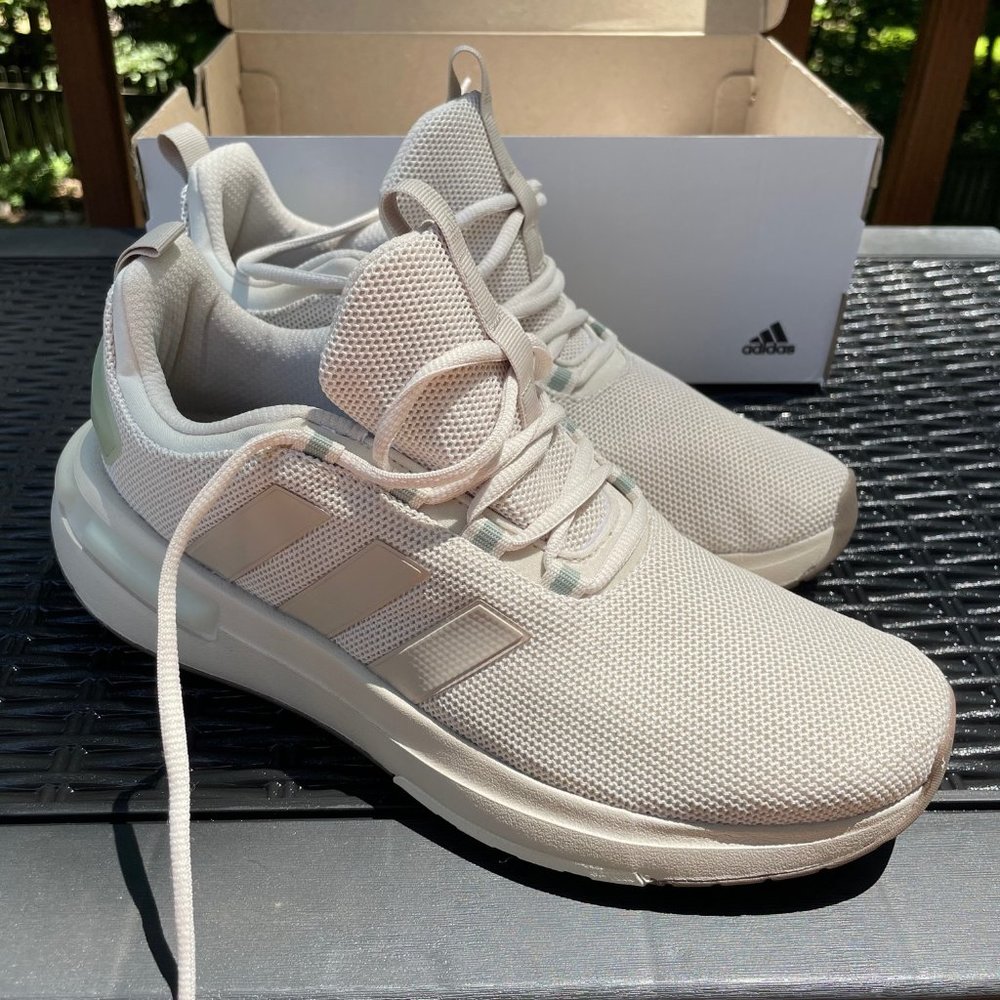 Adidas Racer TR23 like new condition!